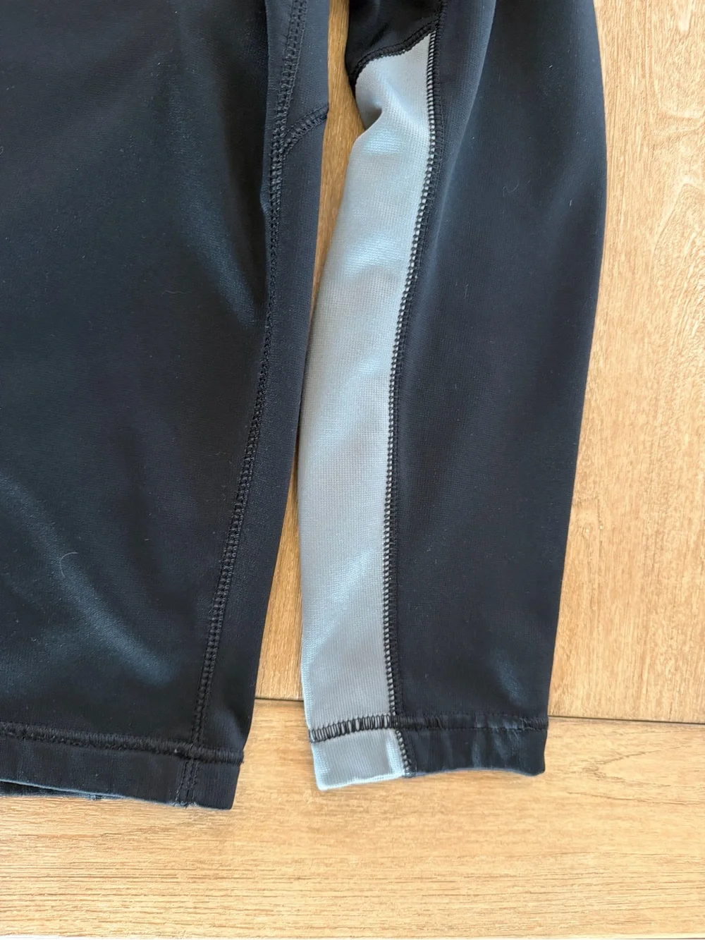 Nike Therma-FIT 1/4 Zip Pullover Men’s Medium Black Gray Athletic Top